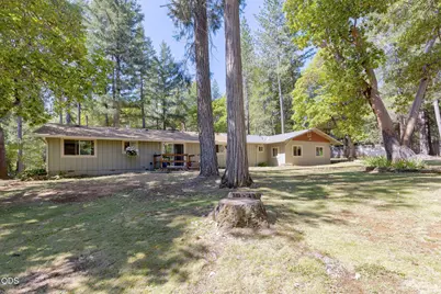 1740 Queens Branch Road, Rogue River, OR 97537 - Photo 9