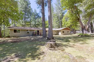 1740 Queens Branch Rd, Rogue River, OR 97537 - Photo 9