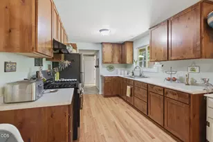 1740 Queens Branch Rd, Rogue River, OR 97537 - Photo 43