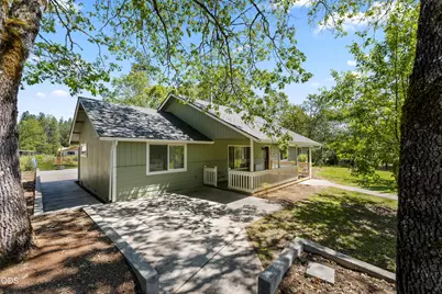 4570 New Hope Road, Grants Pass, OR 97527 - Photo 21