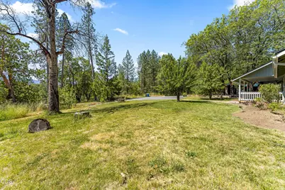 4570 New Hope Road, Grants Pass, OR 97527 - Photo 23