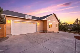 20825 Rorick Dr, Bend, OR 97701 - Photo 45