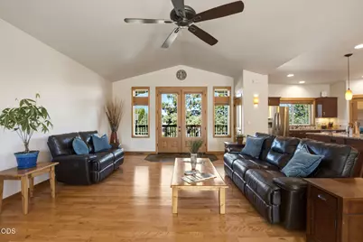 20825 Rorick Drive, Bend, OR 97701 - Photo 11