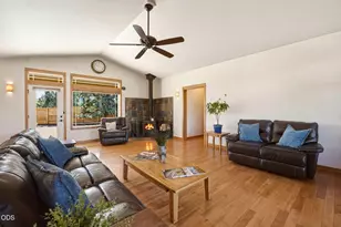 20825 Rorick Dr, Bend, OR 97701 - Photo 7