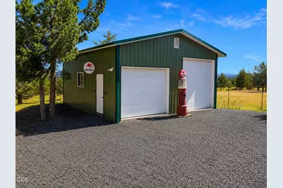 1047 SE Akins Drive, Prineville, OR 97754 - Photo 5