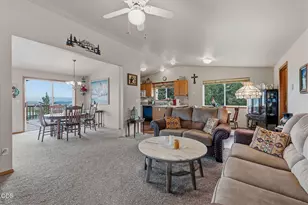 1047 SE Akins Dr, Prineville, OR 97754 - Photo 13