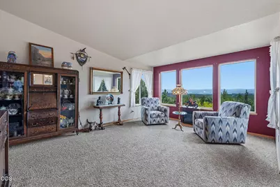 1047 SE Akins Drive, Prineville, OR 97754 - Photo 11