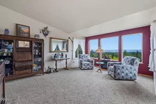 1047 SE Akins Dr, Prineville, OR 97754 - Photo 11