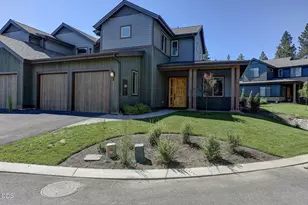 60457 Kangaroo Loop, Bend, OR 97702 - Photo 1