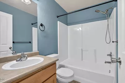 308 Live Oak Loop, Central Point, OR 97502 - Photo 17