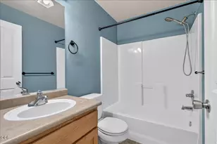 308 Live Oak Loop, Central Point, OR 97502 - Photo 17