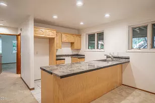1403 Highcrest Dr, Medford, OR 97504 - Photo 39