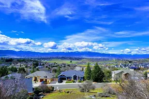 1403 Highcrest Dr, Medford, OR 97504 - Photo 53