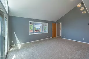 1403 Highcrest Dr, Medford, OR 97504 - Photo 25