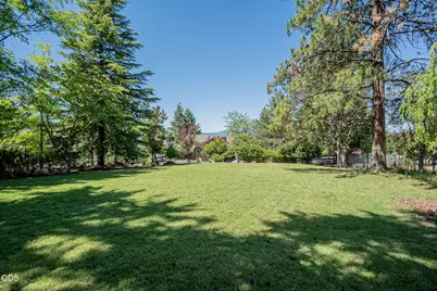 1403 Highcrest Drive, Medford, OR 97504 - Photo 63