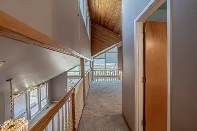 1403 Highcrest Drive, Medford, OR 97504 - Photo 33