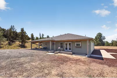 4500 NW 52nd Street, Redmond, OR 97756 - Photo 3