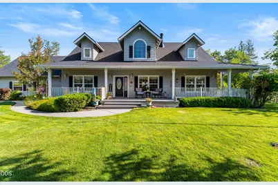 3620 Demaray Drive, Grants Pass, OR 97527 - Photo 1