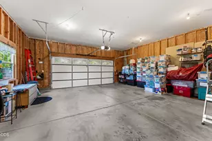 3620 Demaray Dr, Grants Pass, OR 97527 - Photo 27