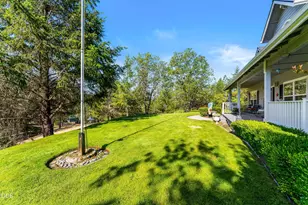 3620 Demaray Dr, Grants Pass, OR 97527 - Photo 47