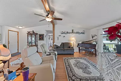 104 Hart Circle, Shady Cove, OR 97539 - Photo 5