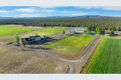 24605 Dodds Road, Bend, OR 97701 - Photo 47