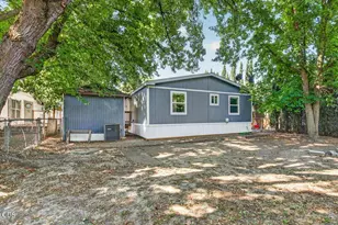 626 Kylee Ann, Medford, OR 97501 - Photo 31