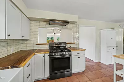 5758 Sterling Creek Road, Jacksonville, OR 97530 - Photo 7