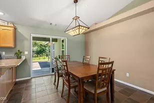 1443 Elaine Way, Medford, OR 97501 - Photo 9