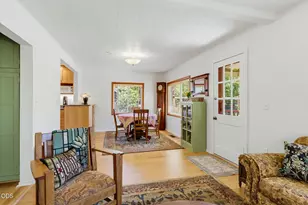 75 Dewey St, Ashland, OR 97520 - Photo 11