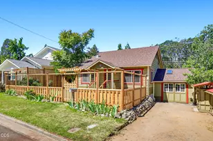 75 Dewey St, Ashland, OR 97520 - Photo 5