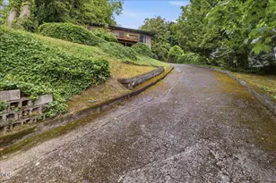 7339 S Corbett Ave, Portland, OR 97219 - Photo 11