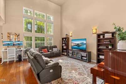 711 Isherwood Drive, Central Point, OR 97502 - Photo 13