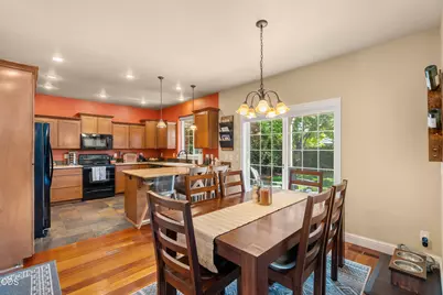 711 Isherwood Drive, Central Point, OR 97502 - Photo 15