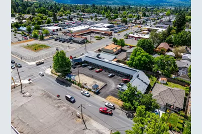 [Address not provided], Grants Pass, OR 97526 - Photo 9