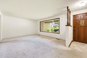2533 Tahitian Ave, Medford, OR 97504 - Photo 11