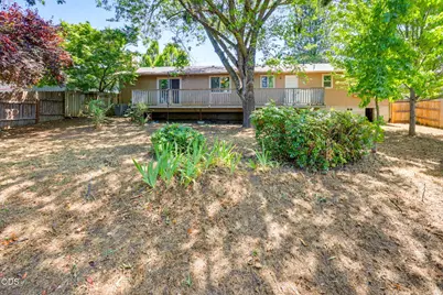 2533 Tahitian Avenue, Medford, OR 97504 - Photo 49