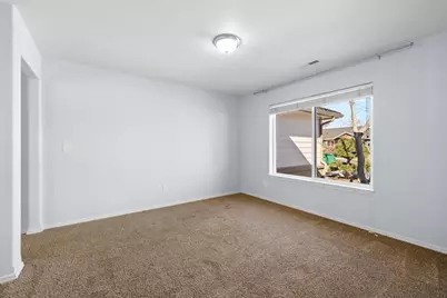 972 Harbor Isle Boulevard, Klamath Falls, OR 97601 - Photo 9