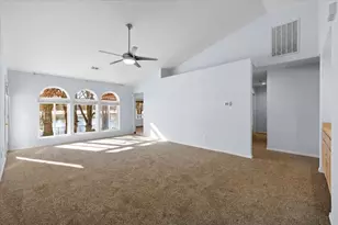 972 Harbor Isle Blvd, Klamath Falls, OR 97601 - Photo 7