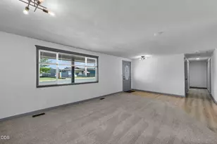 730 NE Lakeside Dr, Madras, OR 97741 - Photo 7