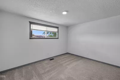 730 NE Lakeside Drive, Madras, OR 97741 - Photo 19