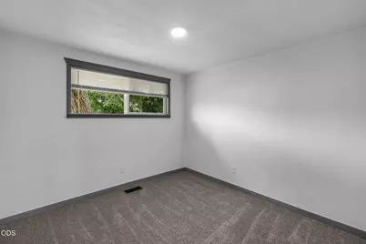 730 NE Lakeside Drive, Madras, OR 97741 - Photo 23