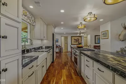 2564 Old Military Road, Central Point, OR 97502 - Photo 11
