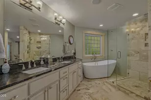 2564 Old Military Rd, Central Point, OR 97502 - Photo 23
