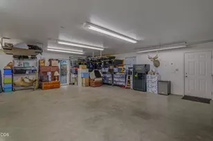 2564 Old Military Rd, Central Point, OR 97502 - Photo 51