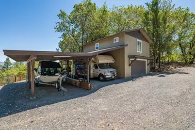 2564 Old Military Road, Central Point, OR 97502 - Photo 39