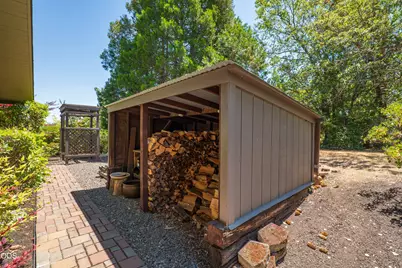2564 Old Military Road, Central Point, OR 97502 - Photo 59