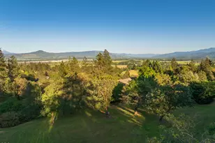 2564 Old Military Rd, Central Point, OR 97502 - Photo 55