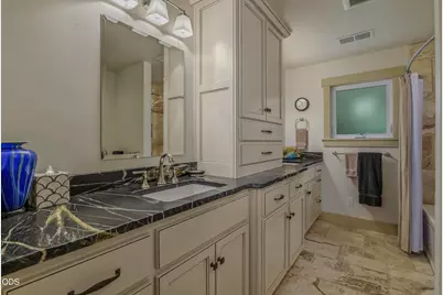 2564 Old Military Road, Central Point, OR 97502 - Photo 27
