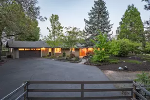 2564 Old Military Rd, Central Point, OR 97502 - Photo 57
